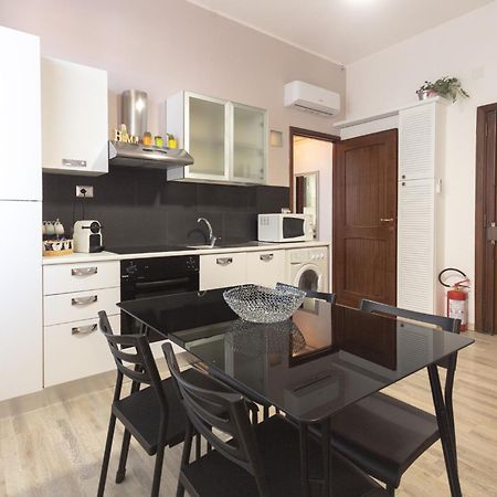Appartamento Casa Venusia Cagliari Esterno foto